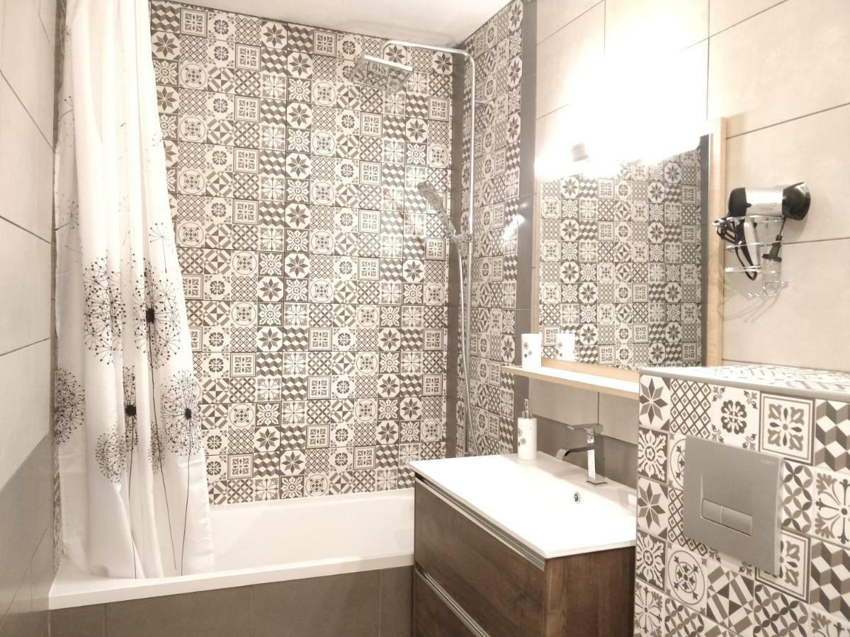 Апартаменты Les Cles Du Bonheur By Beds4Wanderlust, 47M2 Avec Terrasse Privative & Parking-Rer B Tgv 10Min-Orly 20Min Масси Экстерьер фото